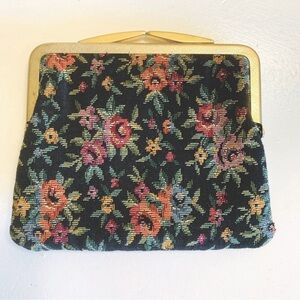 VTG EMBROIDERED COIN PURSE BLACK WITH FLOWERS